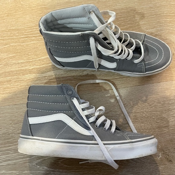 Vans - Picture 2 of 3